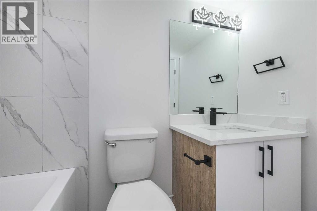 4249 Catalina Boulevard NE — photo 30