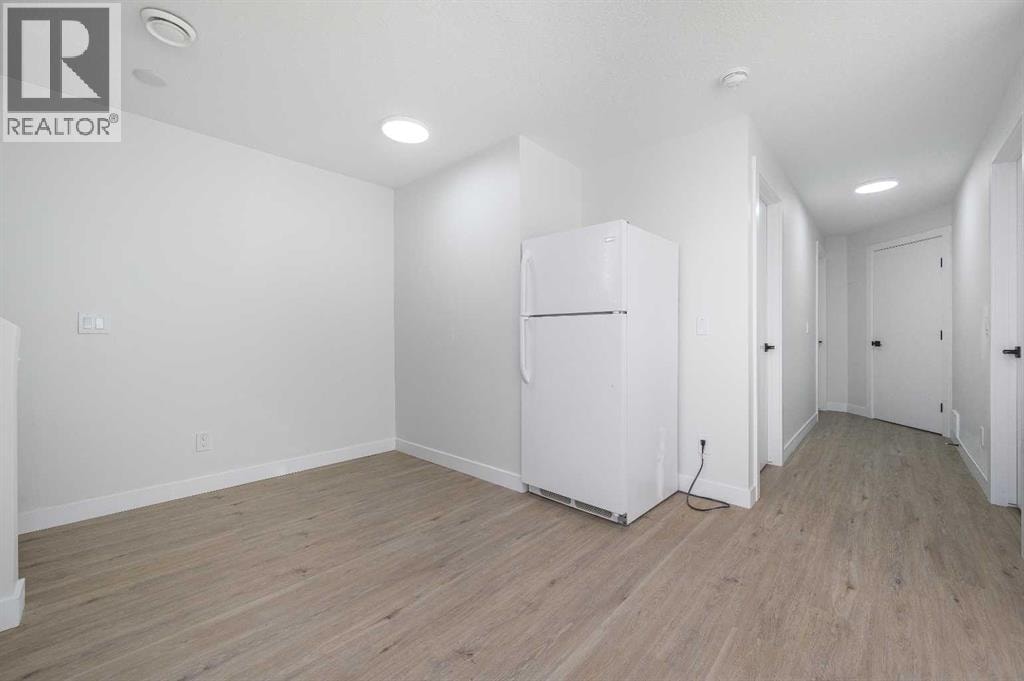 4249 Catalina Boulevard NE — photo 24