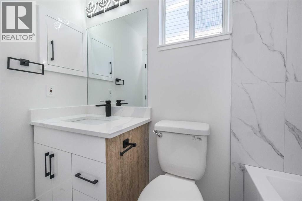 4249 Catalina Boulevard NE — photo 14