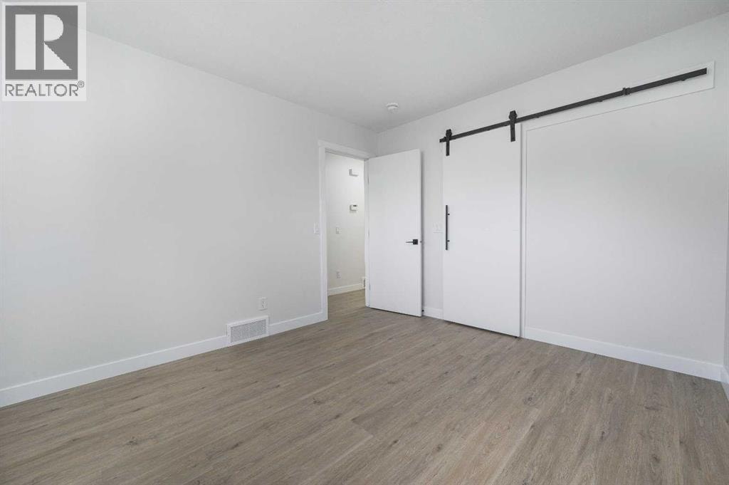 4249 Catalina Boulevard NE — photo 17