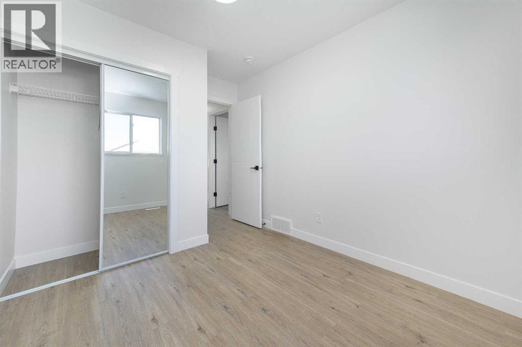 4249 Catalina Boulevard NE — photo 13