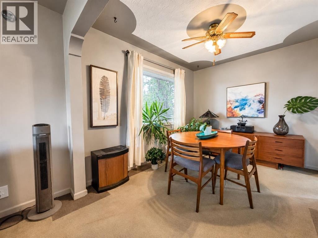 2115 Halifax Crescent NW — photo 4