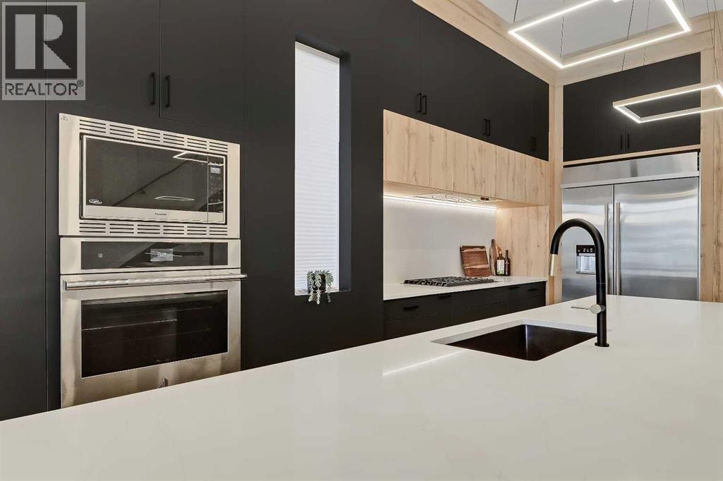 1902 13 Street SW — photo 10