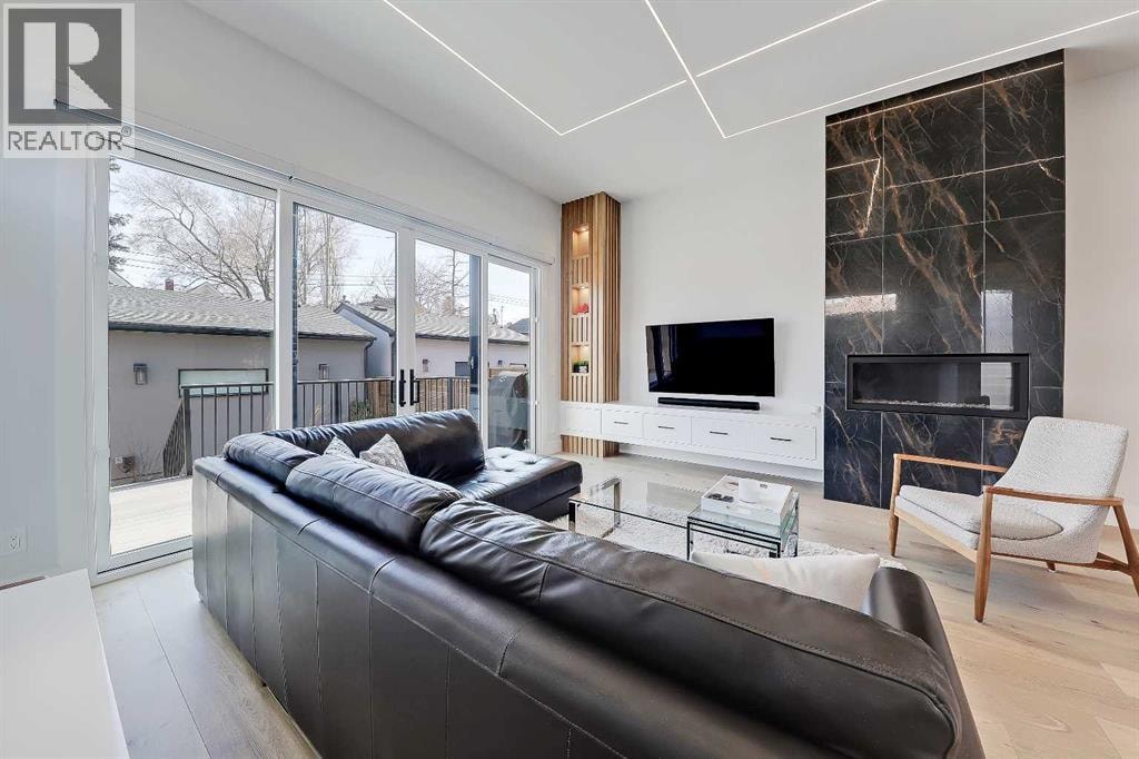 1902 13 Street SW — photo 13