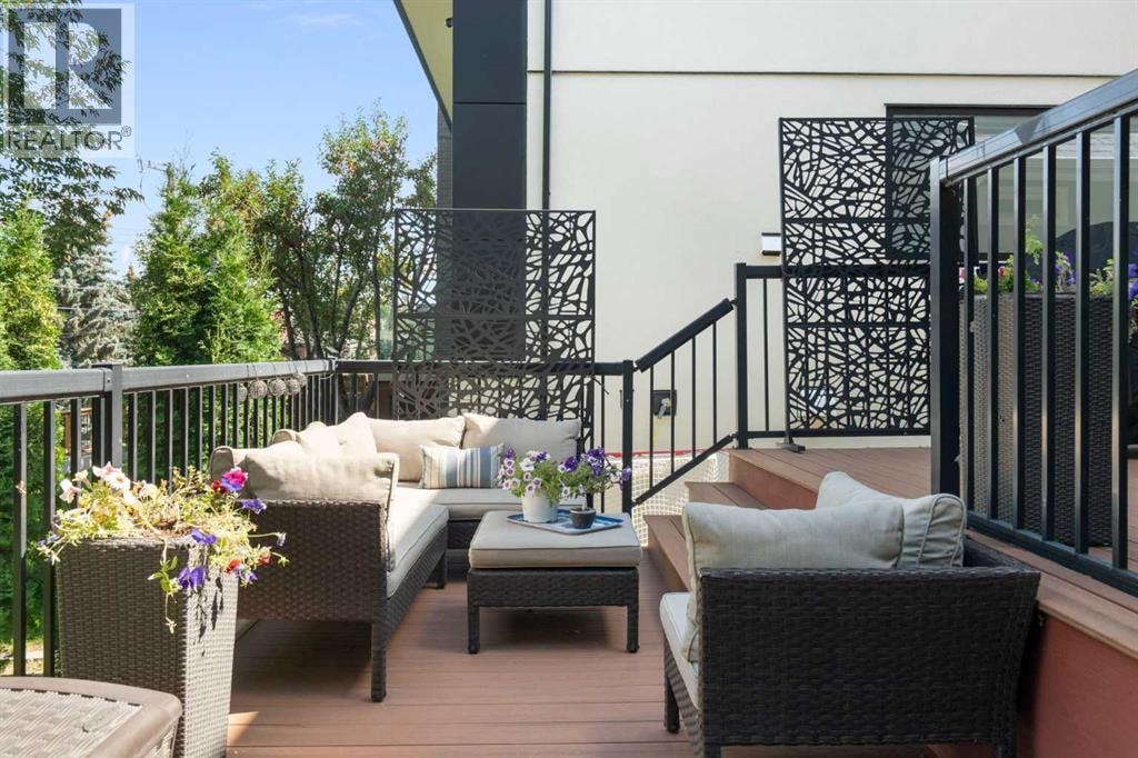 1308 21 Avenue NW — photo 35
