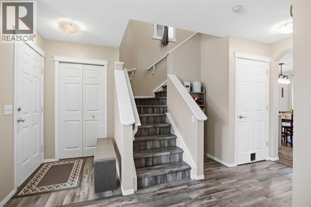 46 Saddlemont Way NE — photo 4