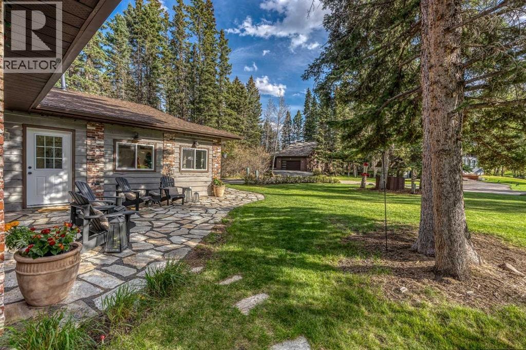 74 Redwood Meadows Drive — photo 32