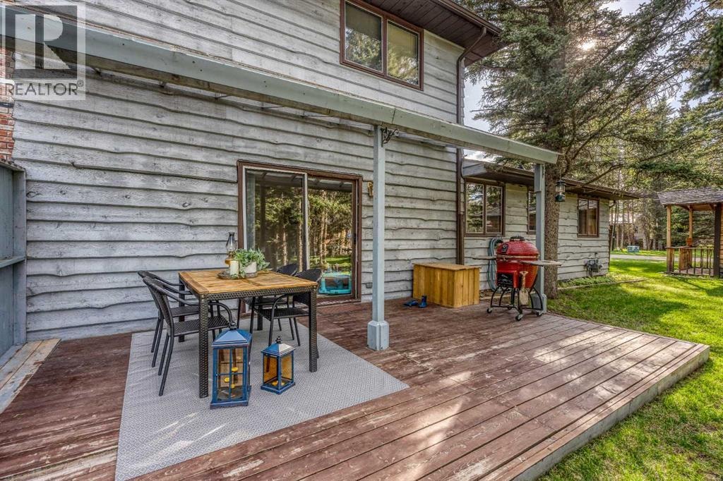74 Redwood Meadows Drive — photo 34
