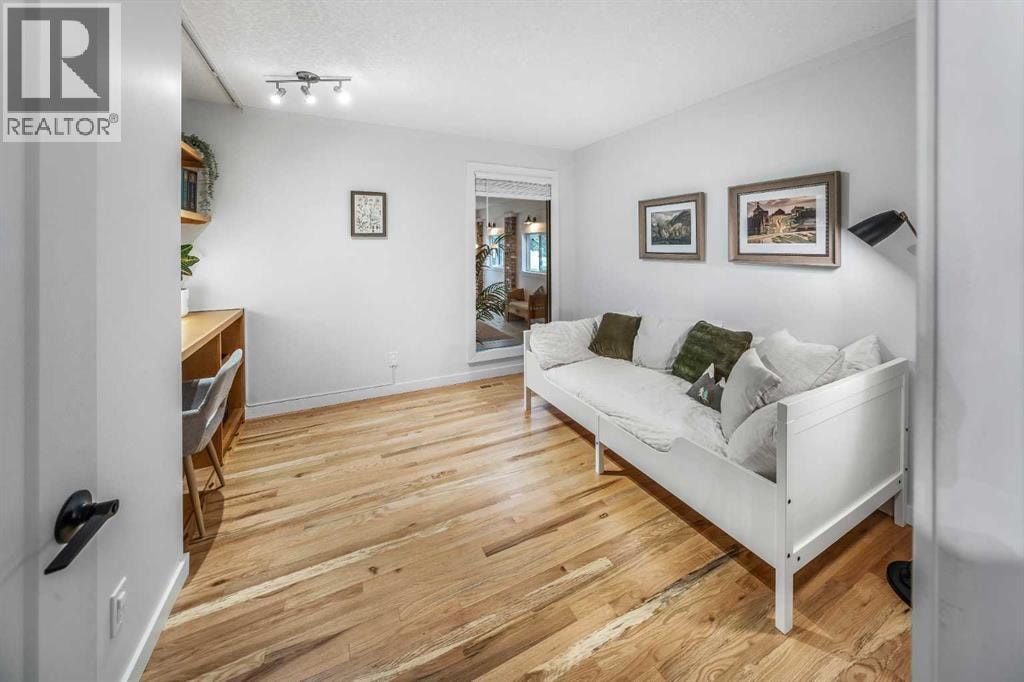 74 Redwood Meadows Drive — photo 20