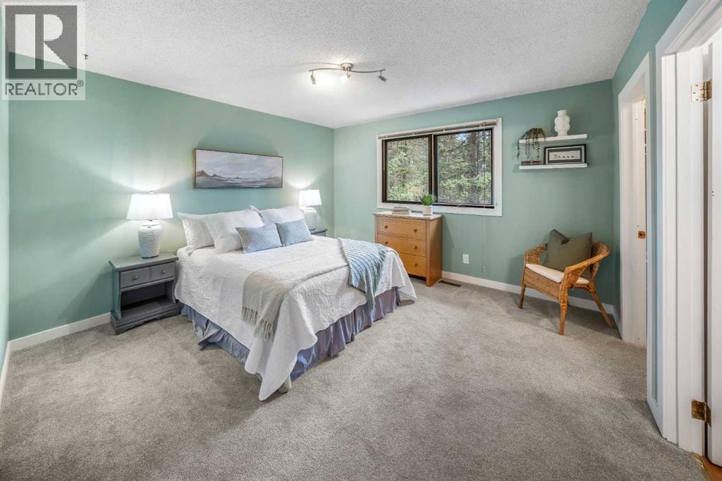 74 Redwood Meadows Drive — photo 27