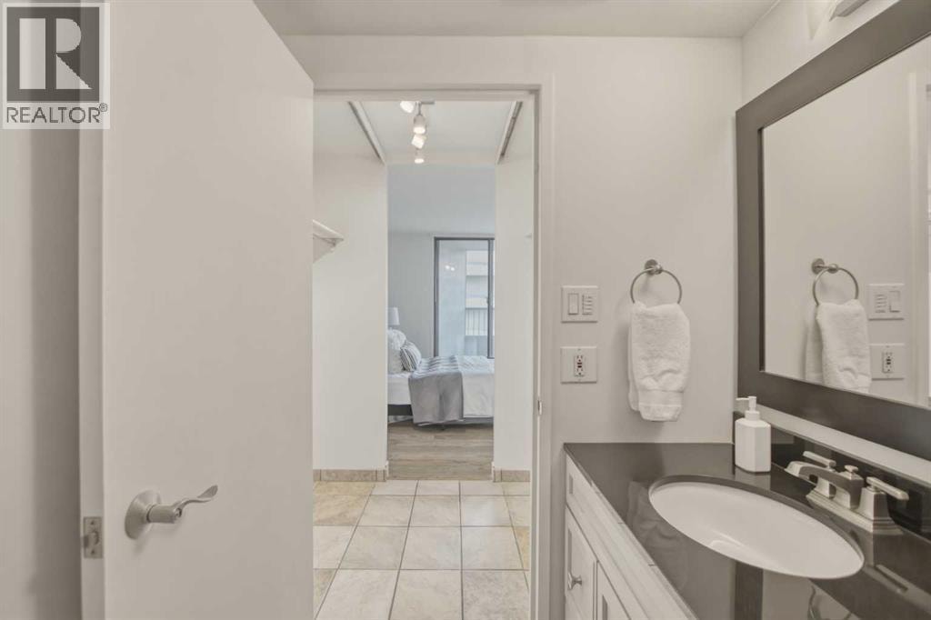 9E, 133 25 Avenue SW — photo 25