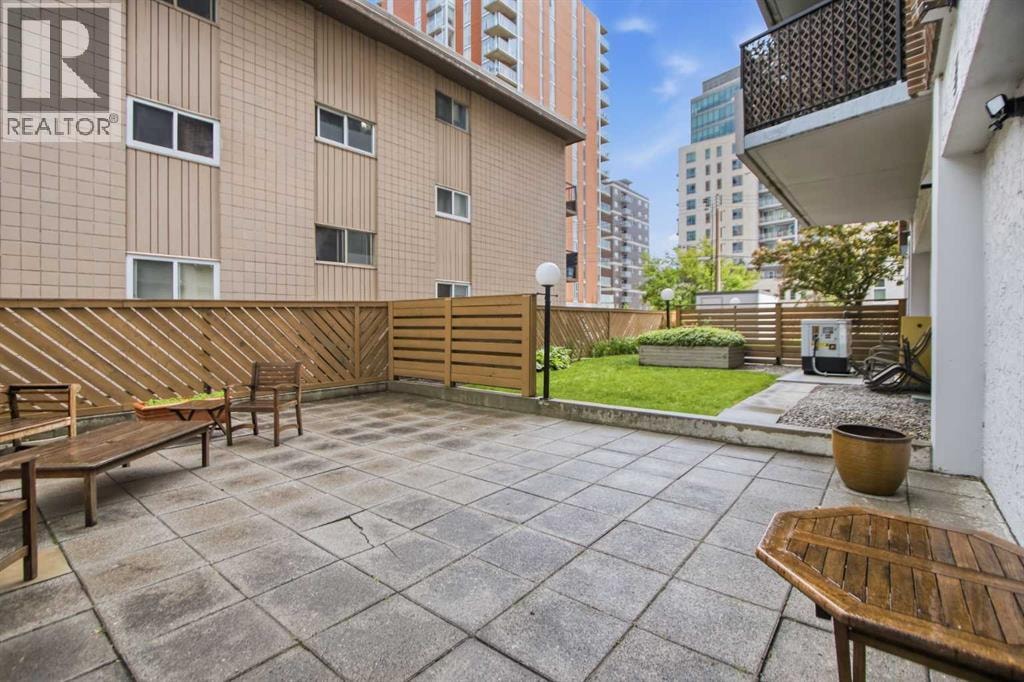 9E, 133 25 Avenue SW — photo 34
