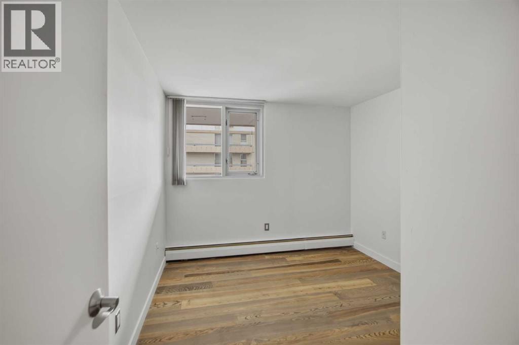 9E, 133 25 Avenue SW — photo 16