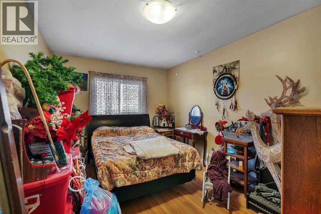 7621 23 Street SE — photo 10