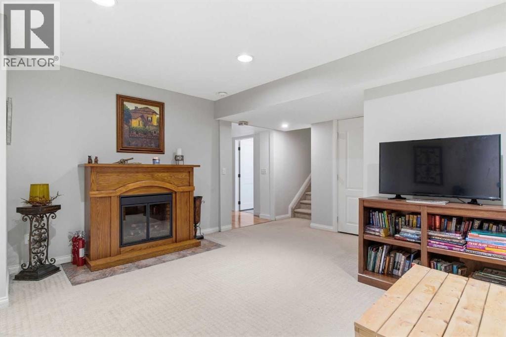 141 Panamount Green NW — photo 33