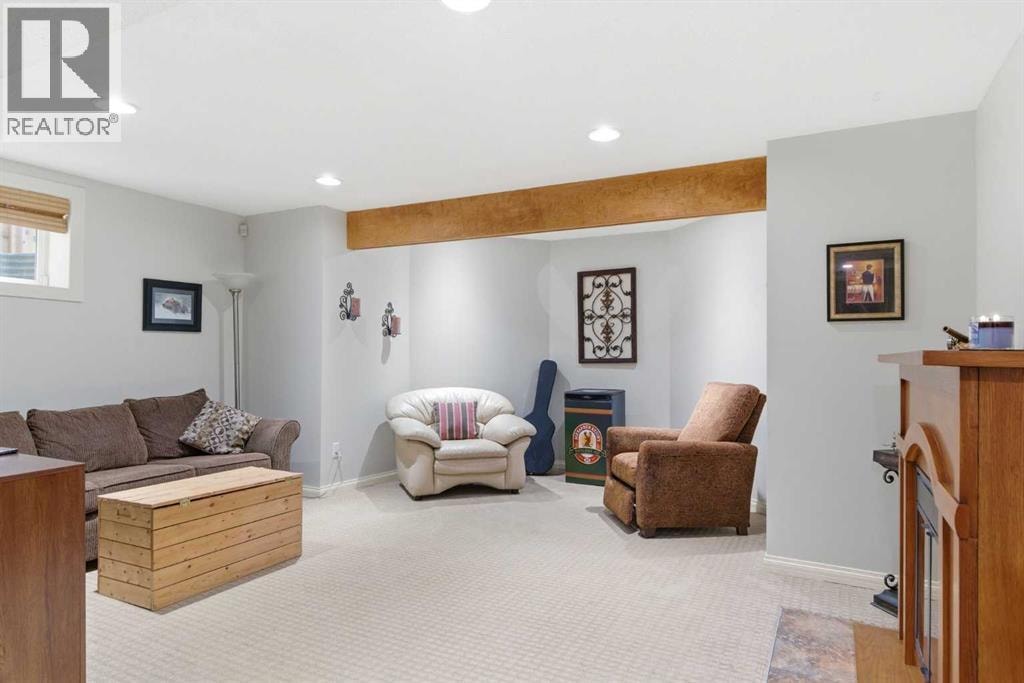 141 Panamount Green NW — photo 32