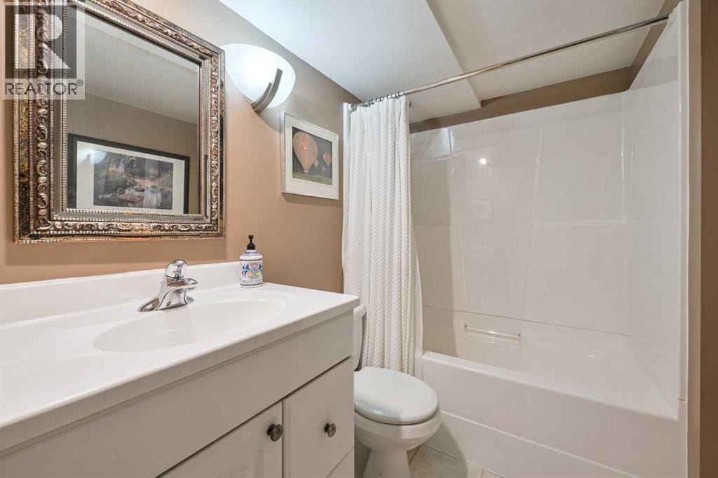 136 Strathlea Place SW — photo 36