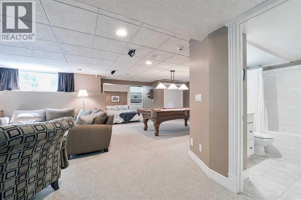 136 Strathlea Place SW — photo 31