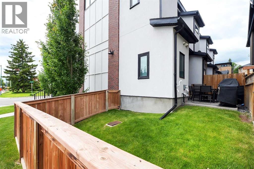 4929 20 Street SW — photo 40