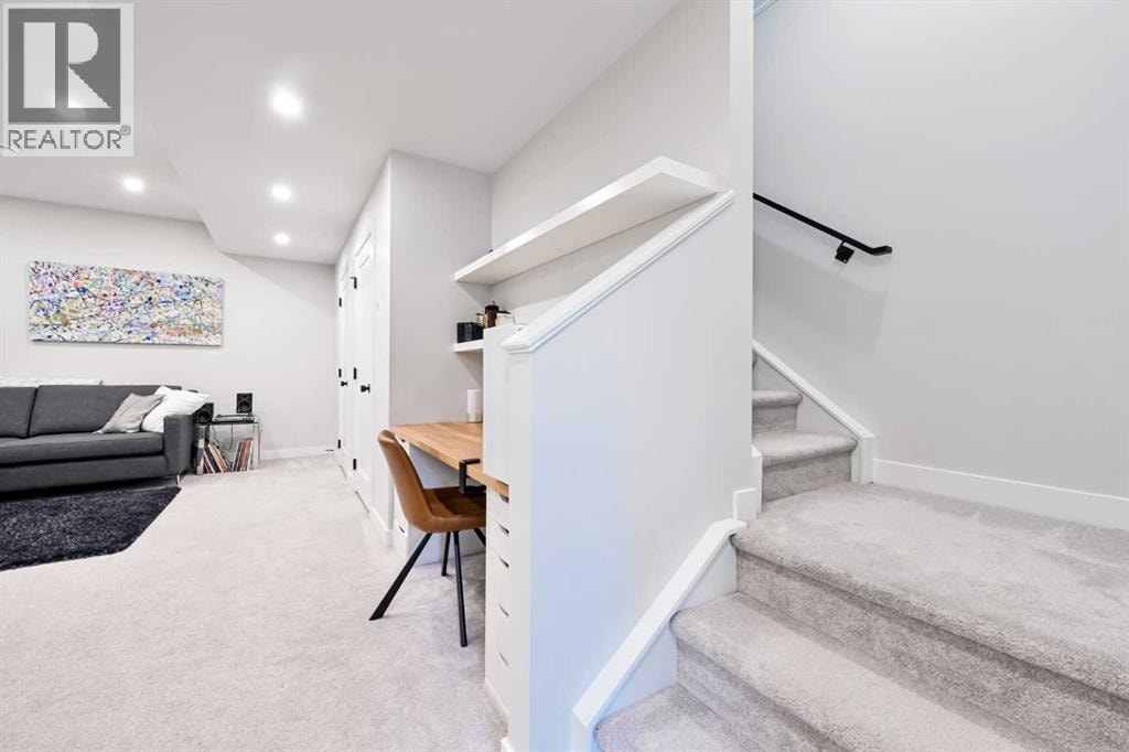4929 20 Street SW — photo 37