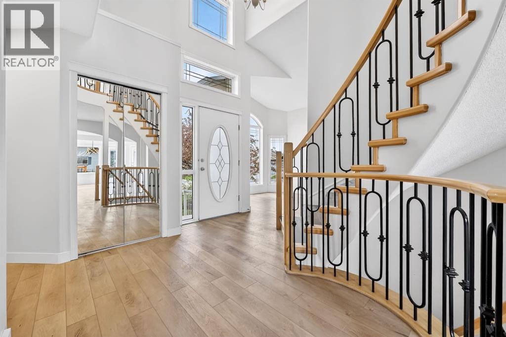 240 Cove Drive — photo 3