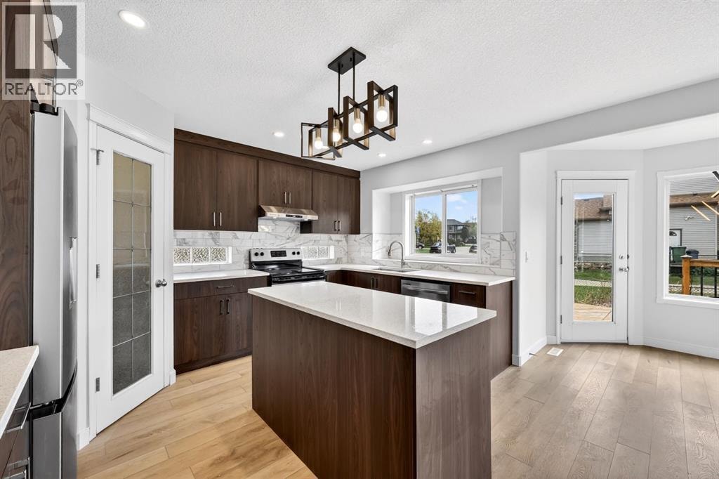 240 Cove Drive — photo 10