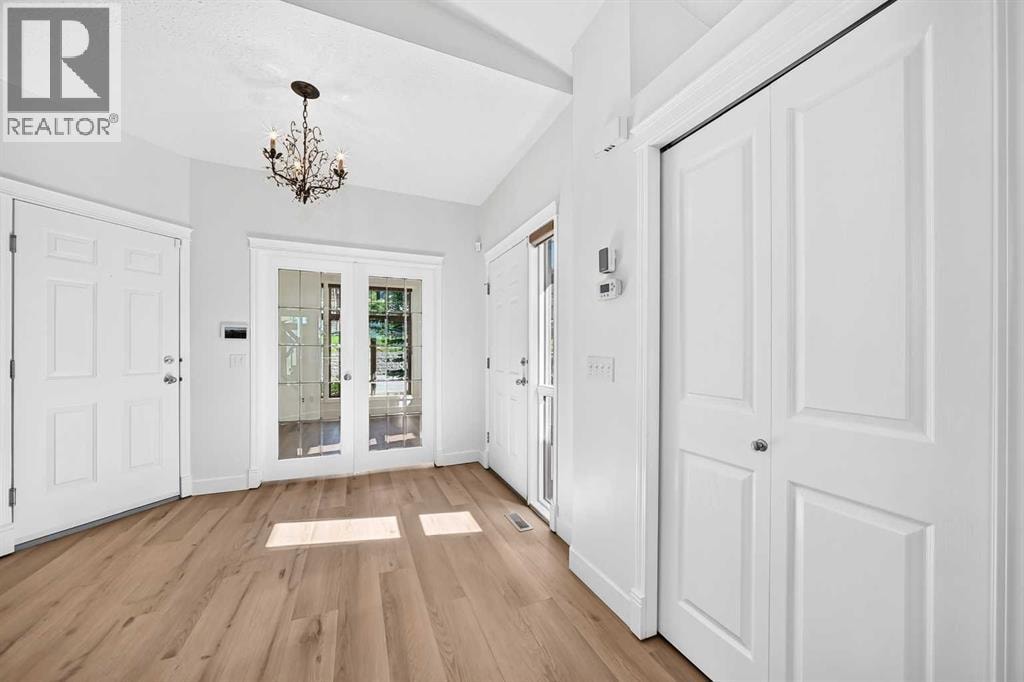 241 Springbank Terrace SW — photo 23