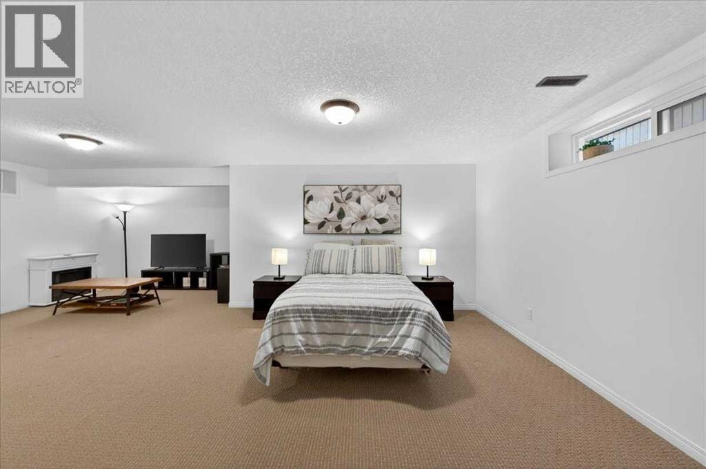 132 Tuscany Meadows Common NW — photo 32