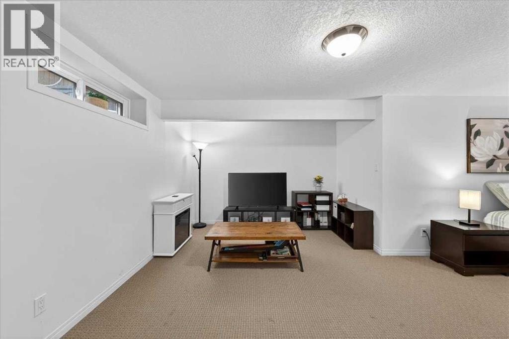 132 Tuscany Meadows Common NW — photo 33