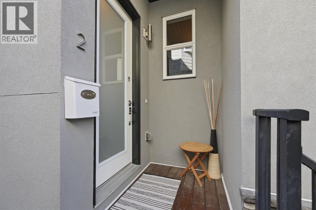 2, 4620 17 Avenue NW — photo 2