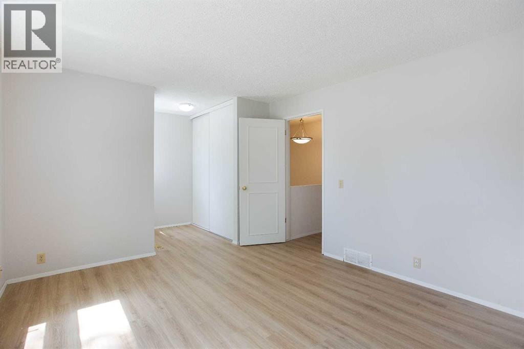 2330 Woodview Drive SW — photo 12