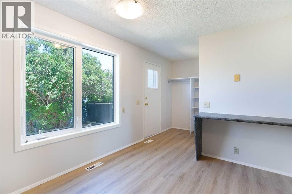 2330 Woodview Drive SW — photo 10