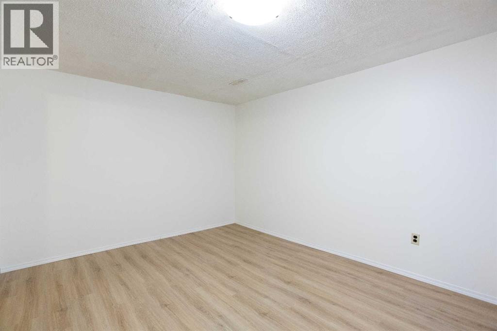 2330 Woodview Drive SW — photo 18