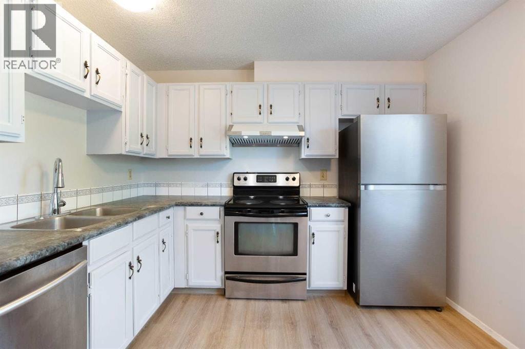 2330 Woodview Drive SW — photo 25