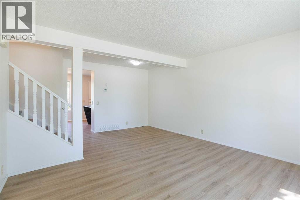 2330 Woodview Drive SW — photo 3