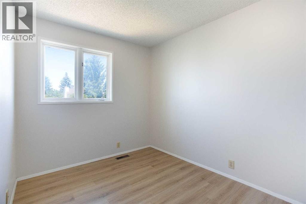 2330 Woodview Drive SW — photo 14
