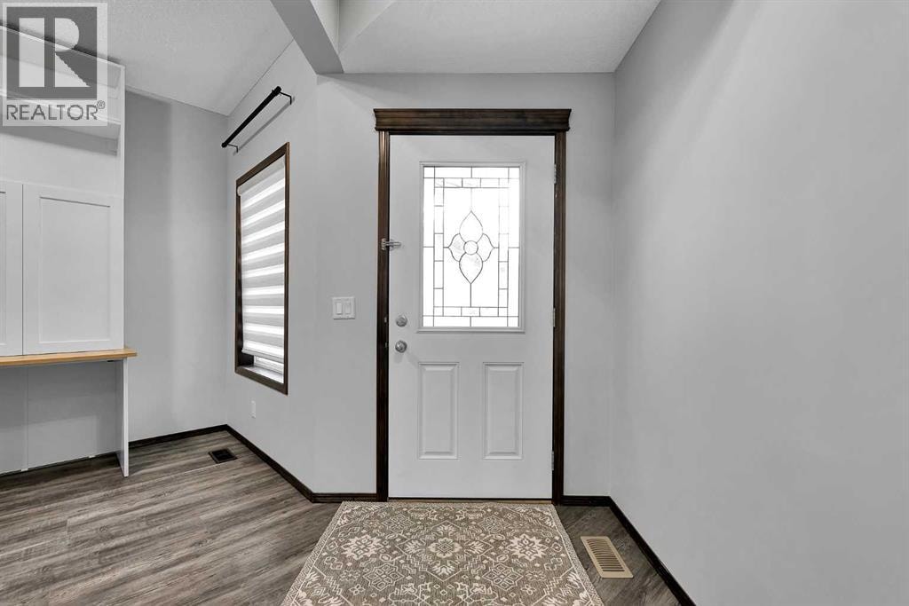 27 Pantego Close NW — photo 3