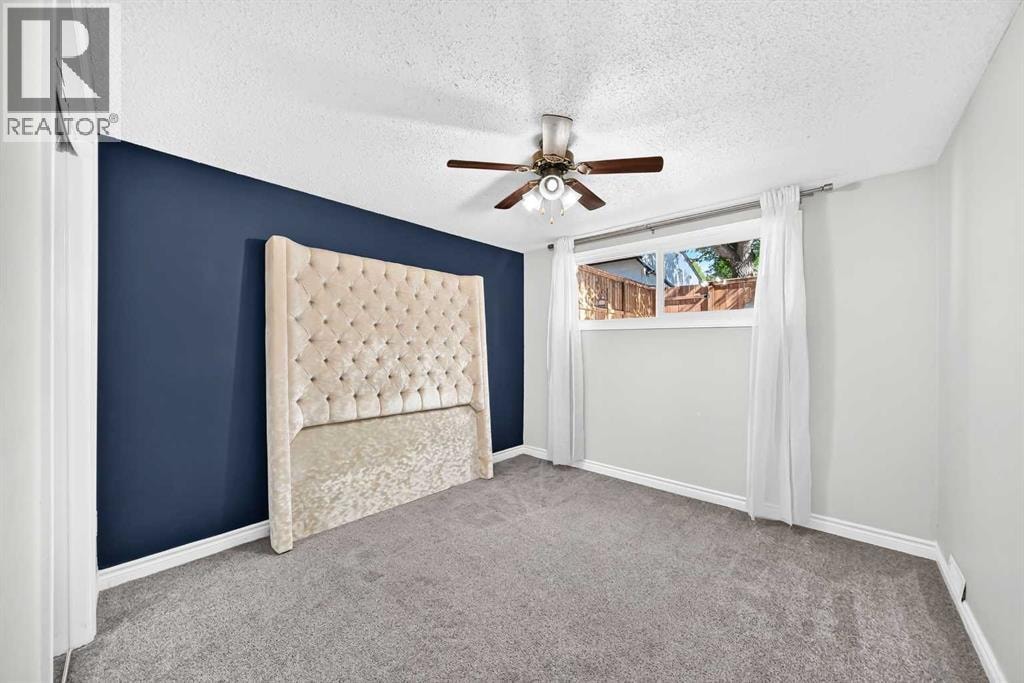 2124B 52 Avenue SW — photo 32