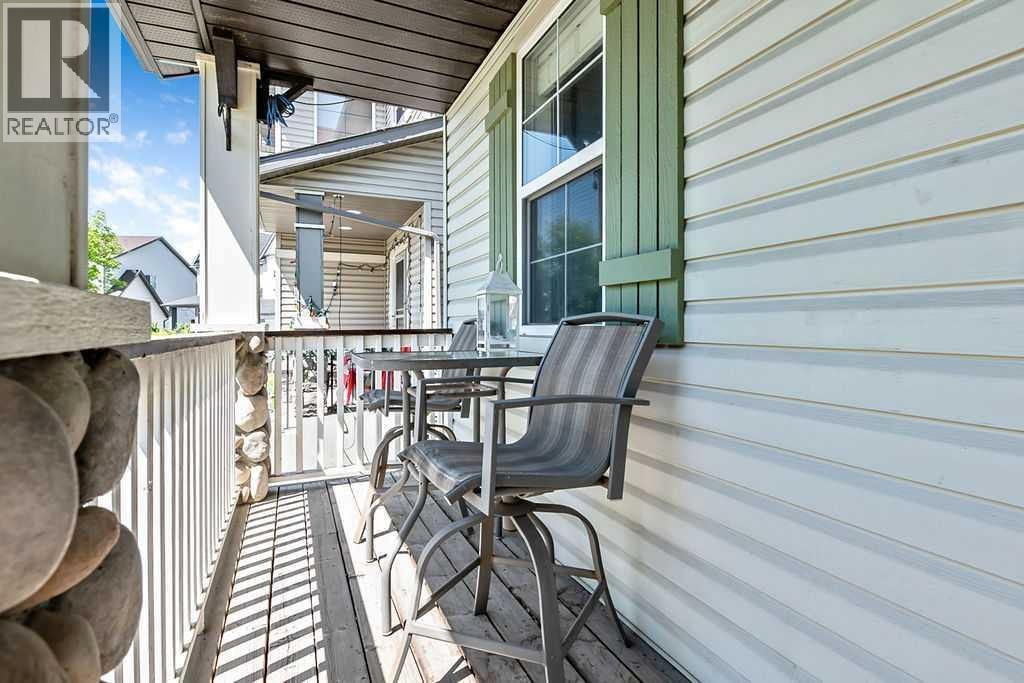 142 Elgin View SE — photo 4