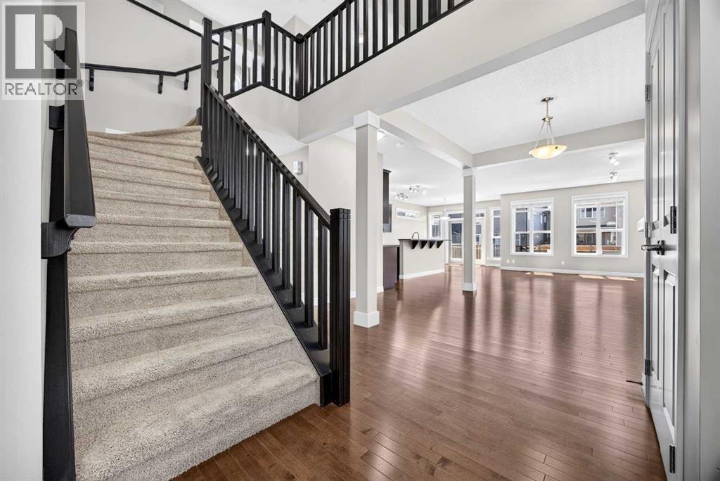 1022 Evanston Drive — photo 3
