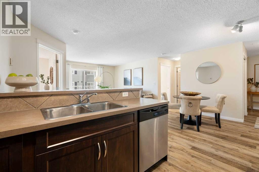 5209, 69 Country Village Manor NE — photo 14