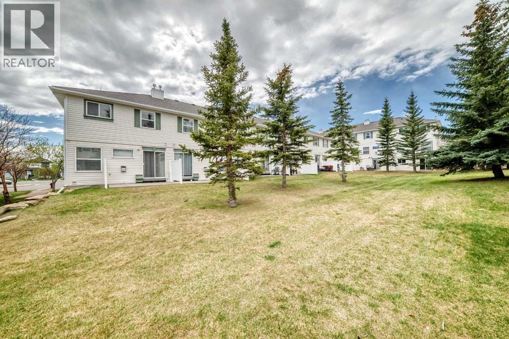 152 Country Hills Villas NW — photo 36