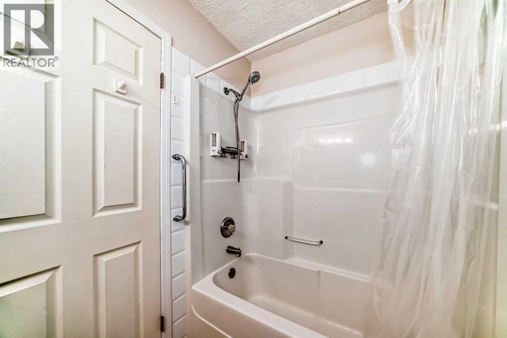 152 Country Hills Villas NW — photo 28