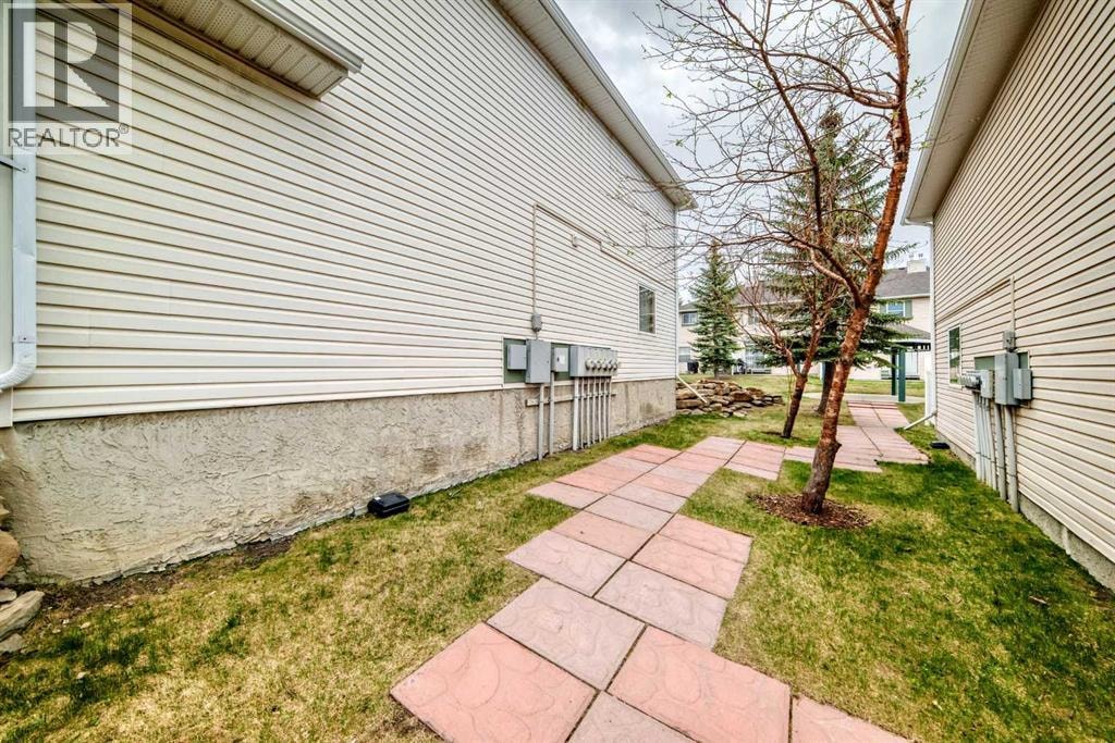 152 Country Hills Villas NW — photo 39