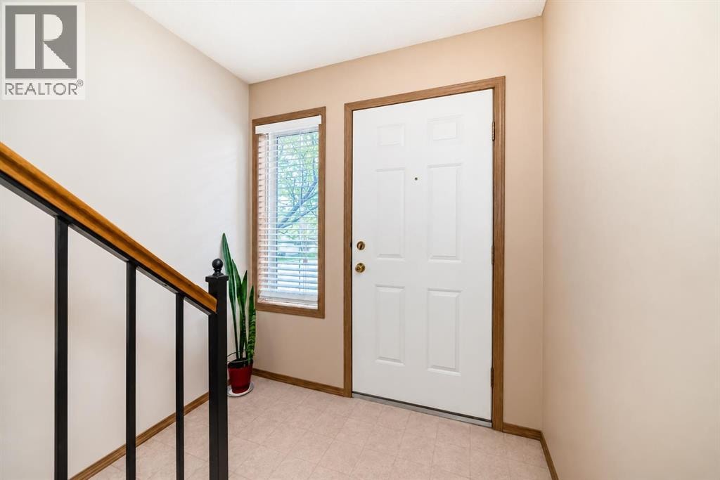 152 Country Hills Villas NW — photo 4