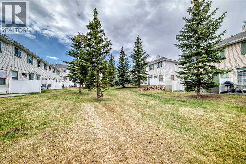 152 Country Hills Villas NW — photo 38