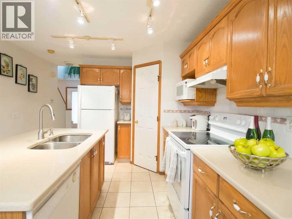 5209 Coral Shores Drive NE — photo 13