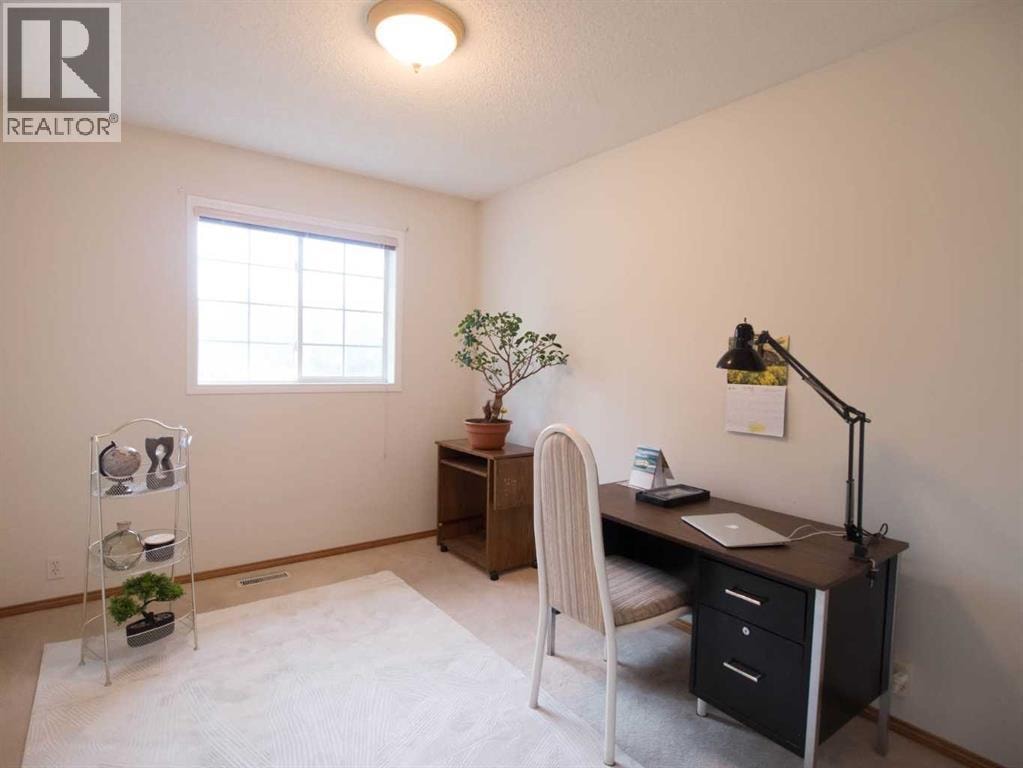 5209 Coral Shores Drive NE — photo 37