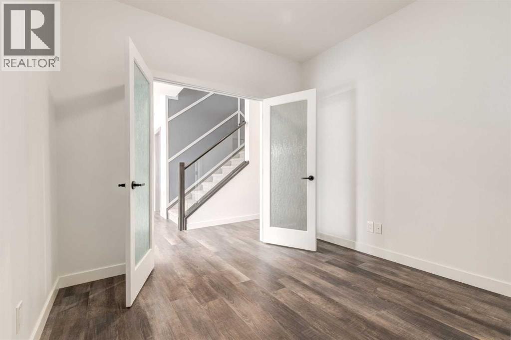 142 Cranbrook Park SE — photo 15