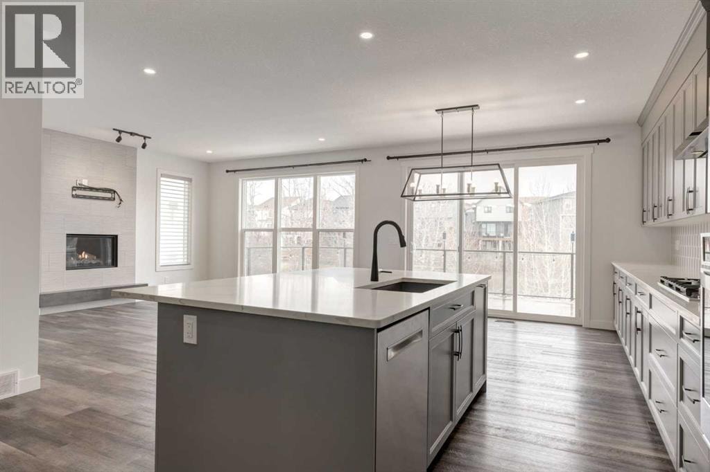 142 Cranbrook Park SE — photo 9